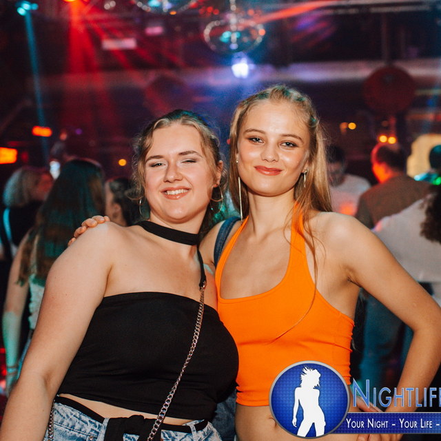 Juicy & 2000er Party